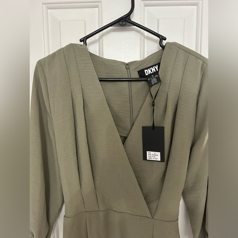 Perfect army green spring dress